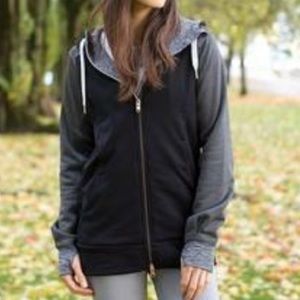 Lululemon Athletica Jacket Hoodie black Gray fleece size 6 GUC